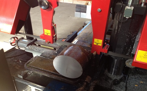 江永卧式带锯床加工时出现明显振荡如何排查？